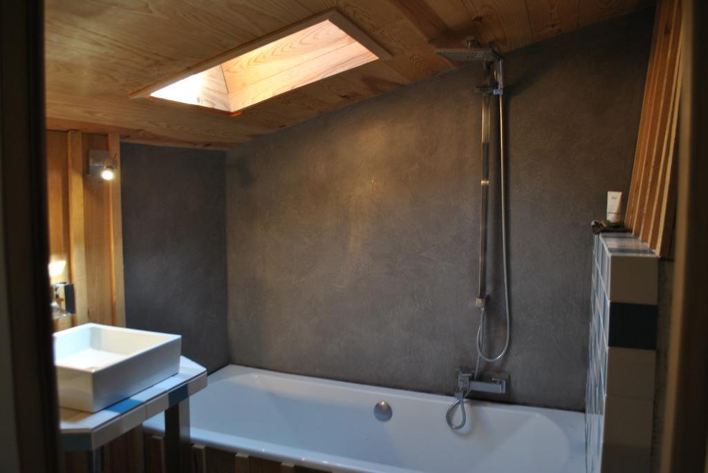 Refuge De Campagne "La Grange A Meme " Villa Chaix ภายนอก รูปภาพ