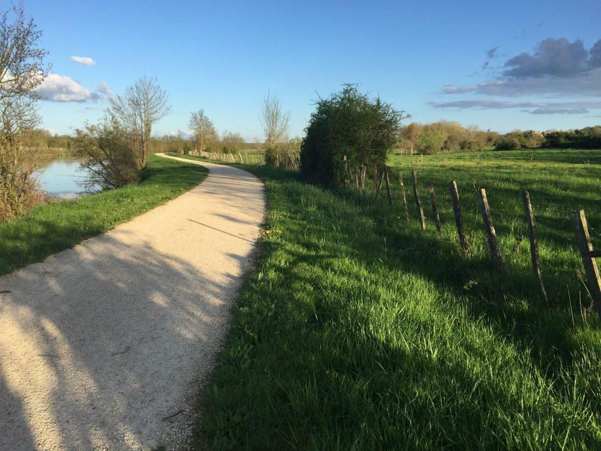 Refuge De Campagne "La Grange A Meme " Villa Chaix ภายนอก รูปภาพ